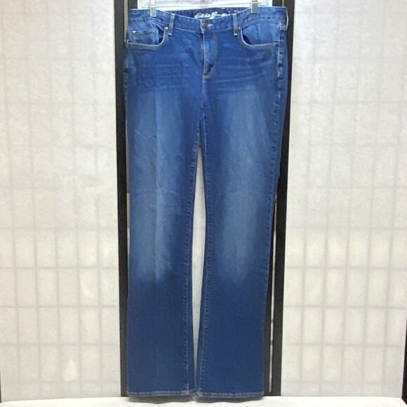 Eddie Bauer Mid Rise Truly Straight Stretch Boot Cut Denim Jeans Medium Wash 14L - Picture 1 of 13